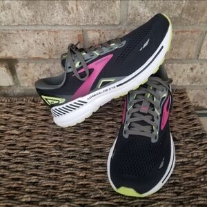 Brooks Adrenaline GTS23 Blk/Purp Running Sneakers (Women 10B)(1203811B037) walk